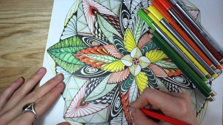 Mandala Enfant: 25 Idées Originales À Emprunter Et À Imprimer! avec Feutre Pour Coloriage Adulte