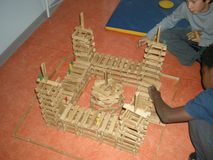 Modèle Kapla Chateau | Kapla, Moyen Âge Maternelle, Château avec Pont En Kapla Facile