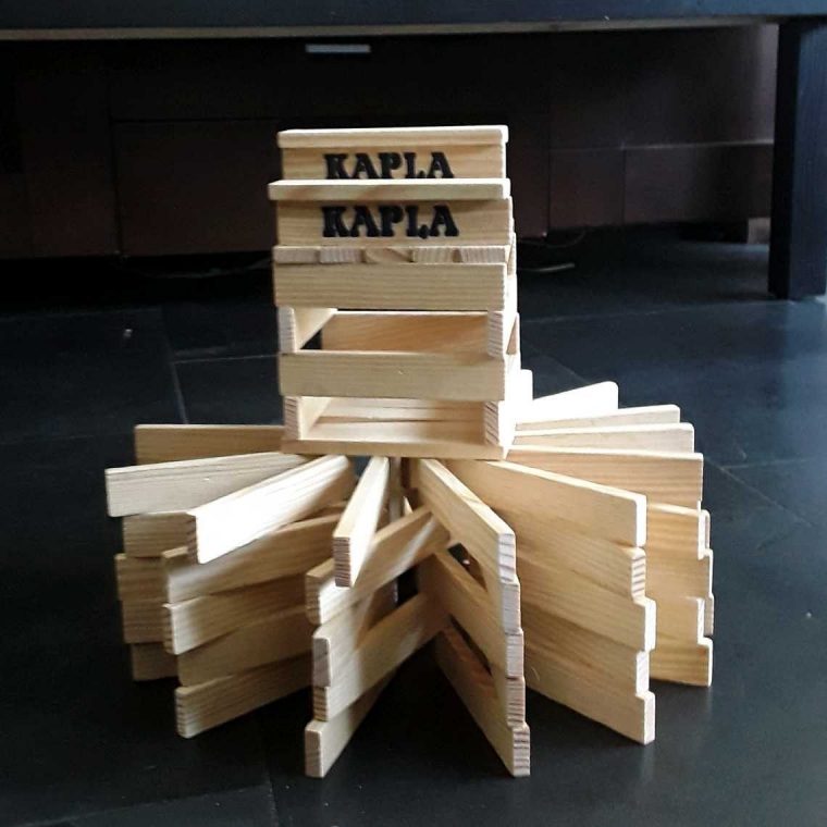 Pin By Baspeeters On Kapla | Jenga, Toys intérieur Tuto Kapla Facile