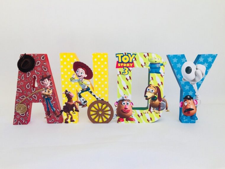 Toy Story Décoré Lettres Nom Danniversaire Nom De tout Nom Cochon Toy Story