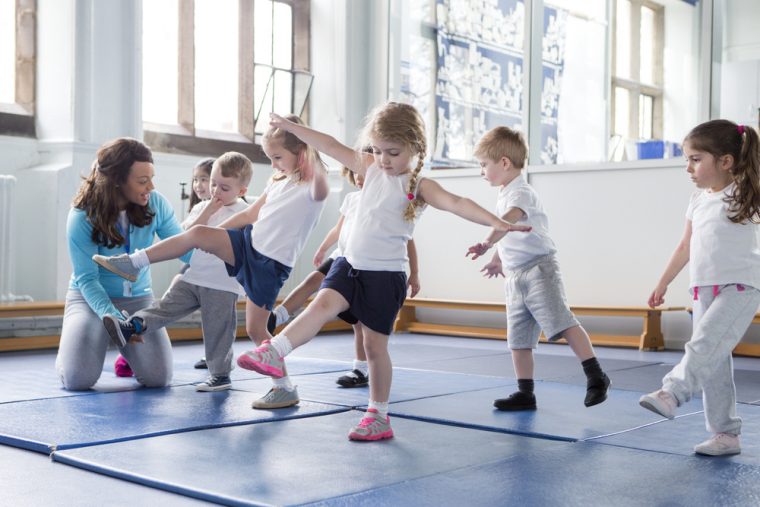 Bewegungsspiele Für Den Kindergarten: So Macht Den Kleinen destiné Bewegungsangebot Kindergarten