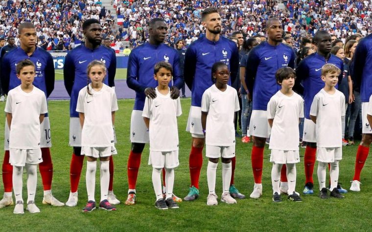 Coupe Du Monde 2018 : Saurez-Vous Reconnaître Les Hymnes dedans Coloriage Coupe Du Monde 2018 France