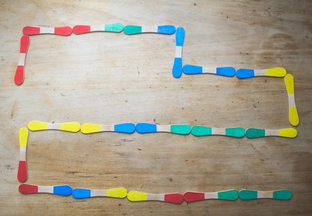 Domino Des Couleurs Diy | Couleur, Jeux, Boite A Oeuf à Farbenspiele Im Kindergarten