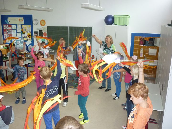 Grundschule Kuhbach | Aktivitäten | Erlebnistage destiné Experimente Zum Thema Feuer Im Kindergarten