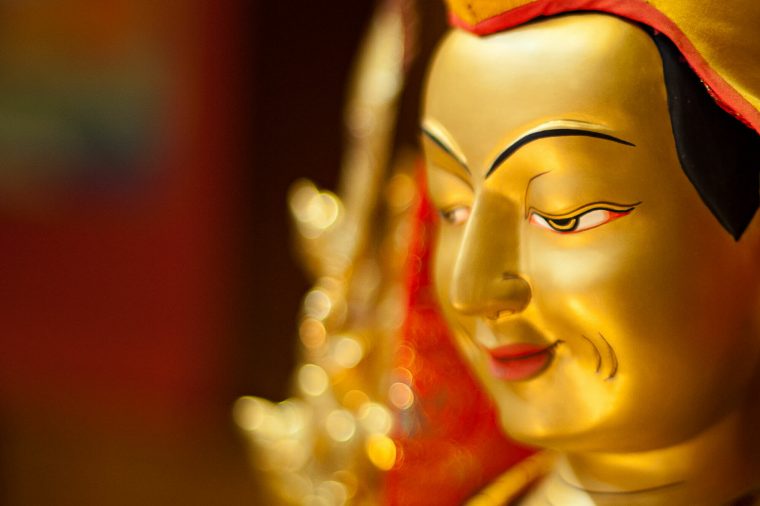 Je Tsongkhapa Statue – Meditation Und Buddhismus In Wien serapportantà Feiertage Im Buddhismus