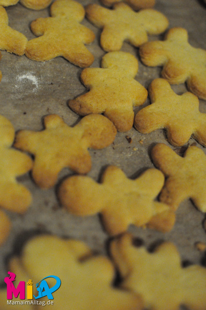 Kekse Und Plätzchen Backen Mit Kleinen Kindern à Kekse Backen Mit Kindern