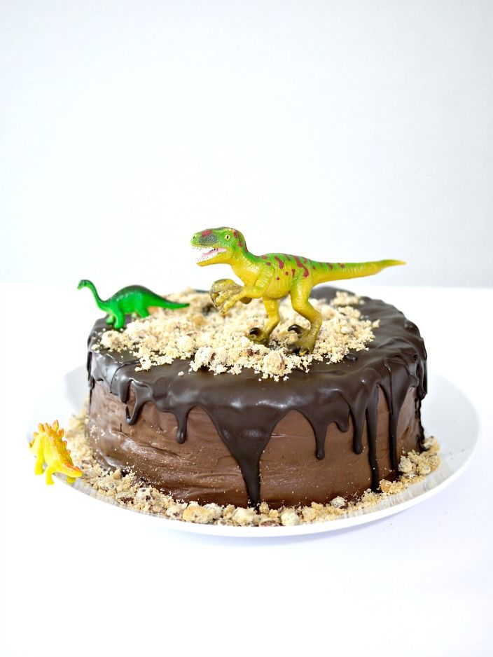 Lovely Food ♥ Rezept Dino-Schokokuchen. Kinderbeburtstag dedans Kindergeburtstag Dinosaurier