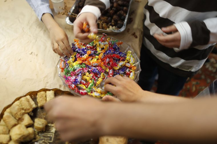 „Zuckerfest", Das Islamische Fest Des Fastenbrechens à Der Islam Kindern Erklärt