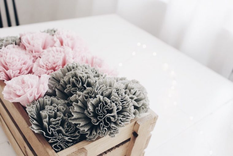 Diy Blumen Basteln – 8 Schöne Ideen Für Eure avec Krepppapier Basteln