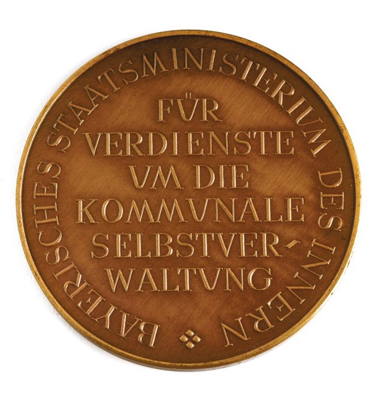 Medaille Für Verdienste Um Die Kommunale Selbstverwaltung à Medaille Für Kinderolympiade