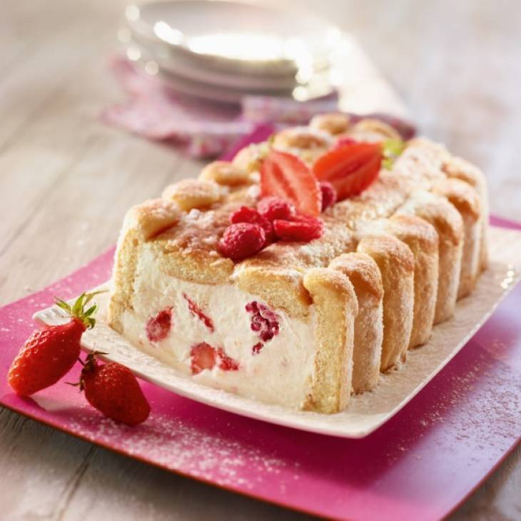 Recette Charlotte Légère Aux Fraises Et Framboises Rapide intérieur Charlotte Aux Fraises