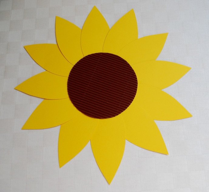 Sonnenblume Basteln – Kinderspiele-Welt.de pour Sonnenblumen Basteln Mit Kindern