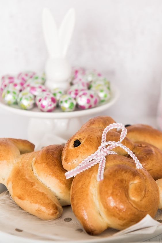 Zopfteig Häschen Backen Und Den Ostertisch Dekorieren serapportantà Backen Mit Kindern Rezepte