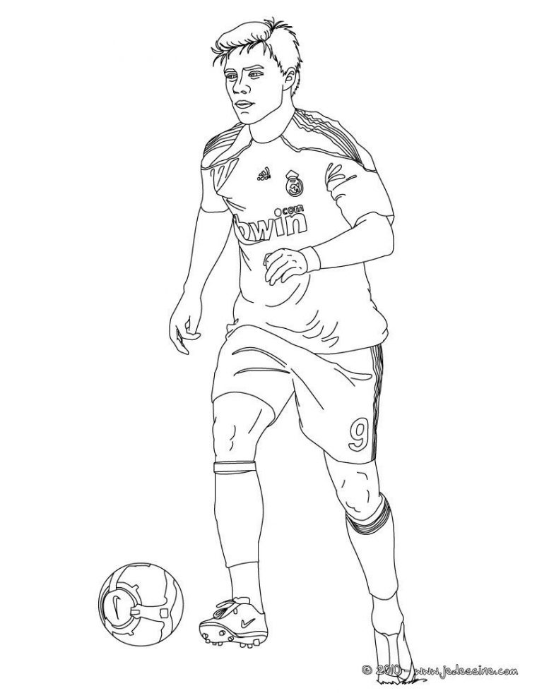 Coloriage Du Joueur De Foot Xabi Alonso. À Imprimer avec Coloriage Equipe De Foot Greatestcoloringbook