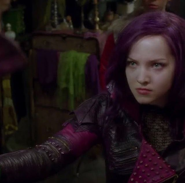 Pin By Jessica On At My House | Disney Descendants Movie serapportantà Les Descendants 1 Personnage Sahra