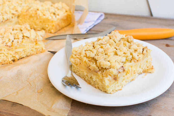 Saftiger Veganer Apfel-Streuselkuchen Vom Blech – Kaffee intérieur Kanadischer Apfel Streusel  Vegan