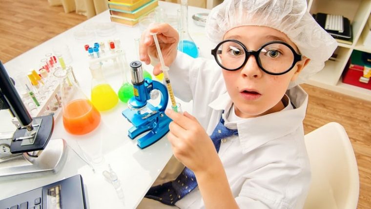 3 Expériences Scientifiques Faciles Et Amusantes Pour Les Enfants encequiconcerne Coloriage Experience Scientifique